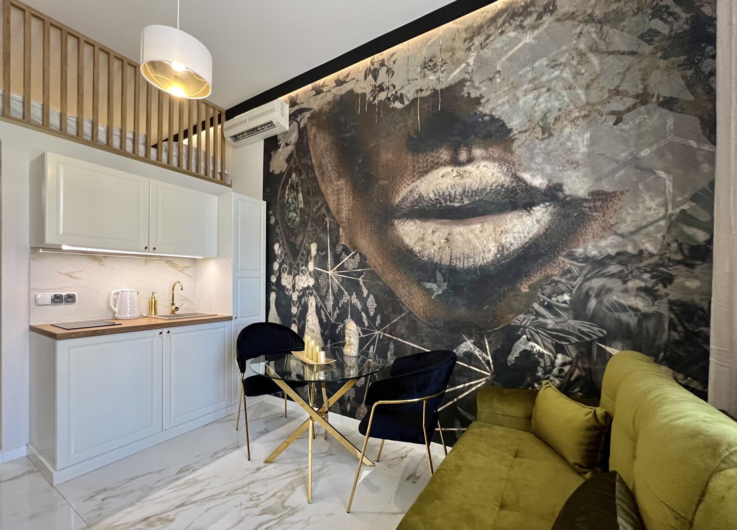 Apartament Kobieta w dżungli z antresolą Apartament Kobieta w dżungli z antresolą